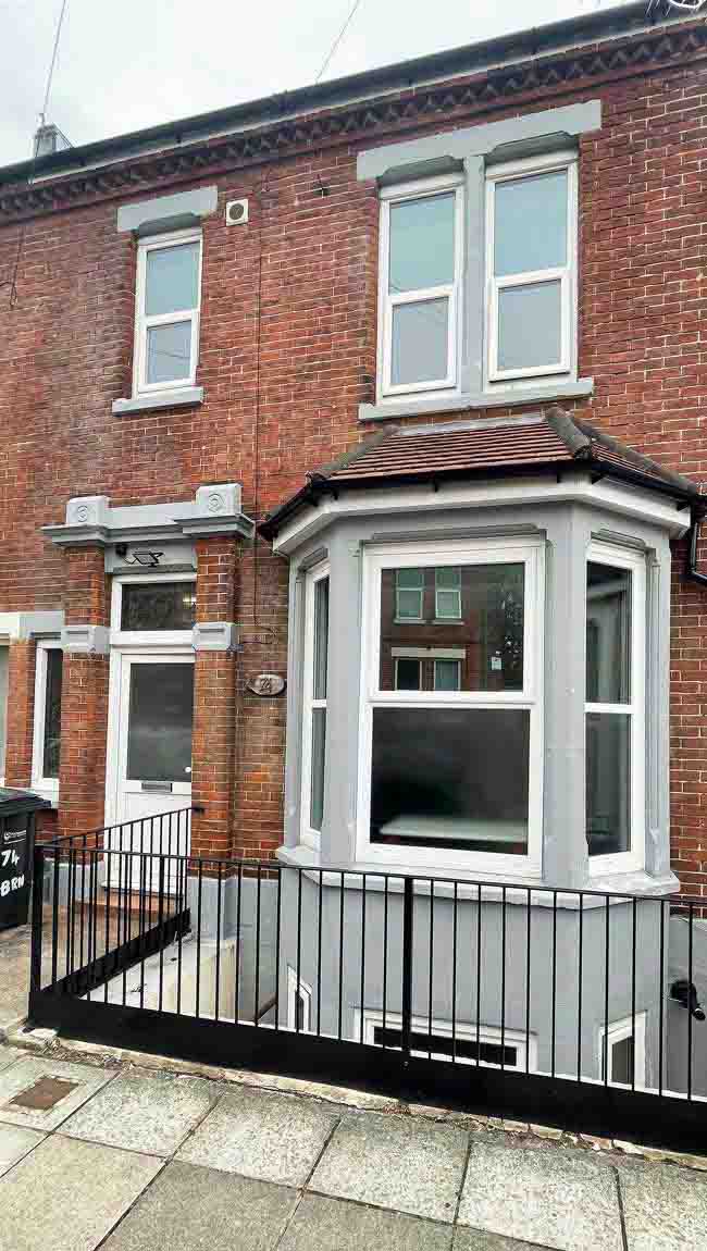8 Bedroom student house to rent - accommodation for students in Portsmouth - Britannia Road North 2 - front exterior